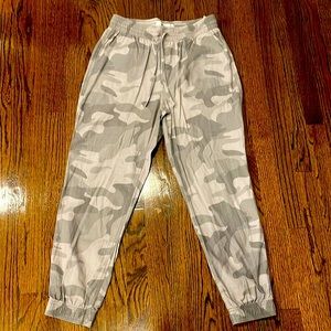 Women’s Hollister Jogger